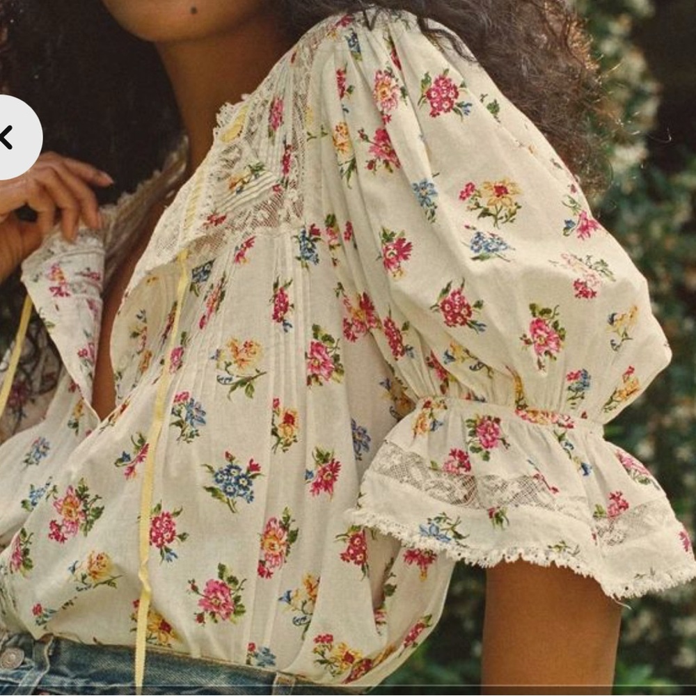 Doen Tulea Top Fleurs de jonquille Floral Print Women's Top small NWT